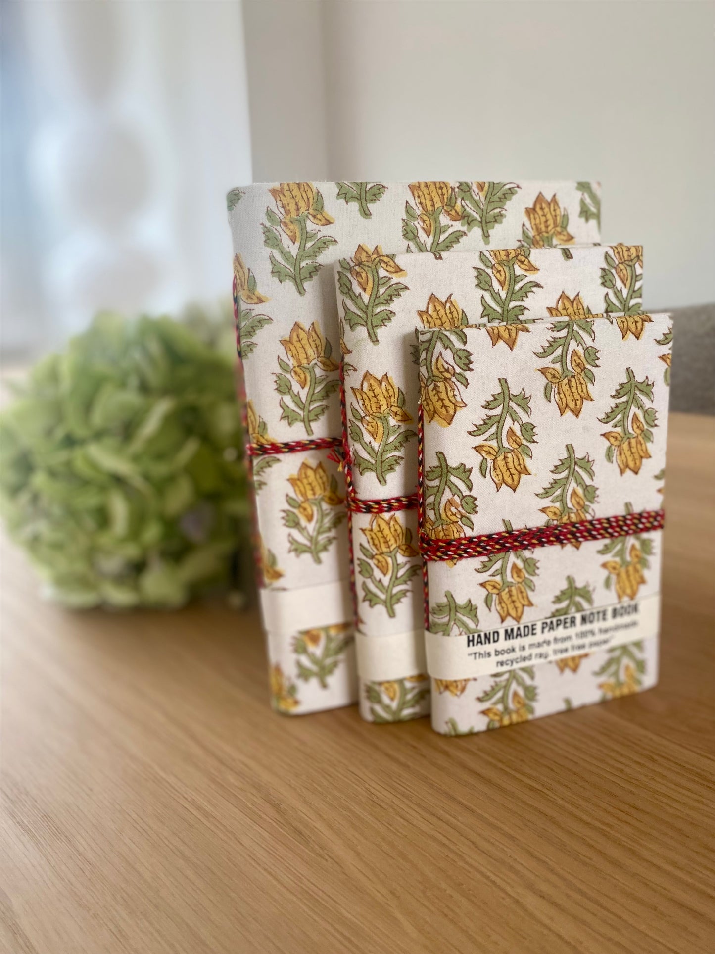 Notebook set yellow flowers