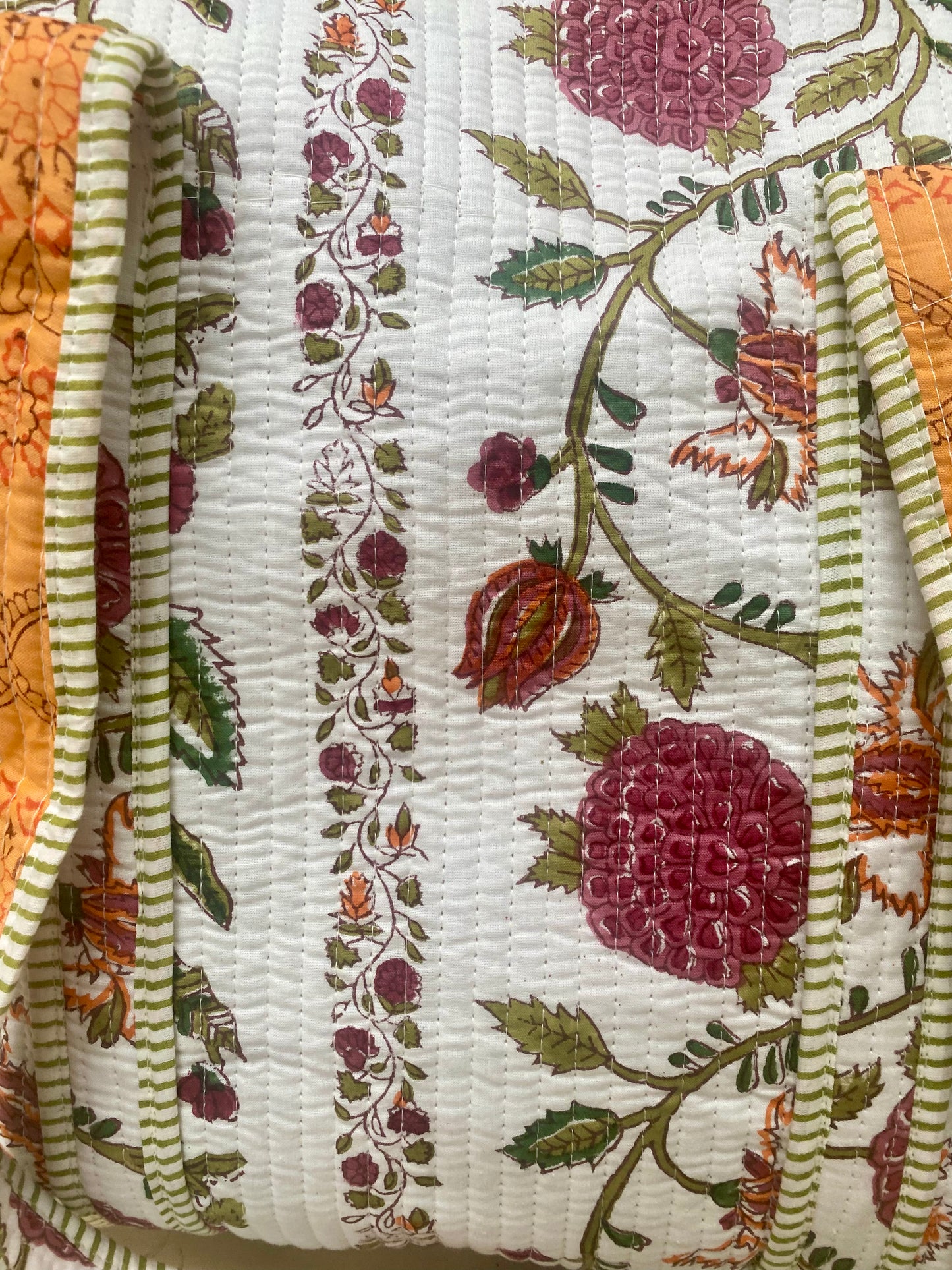 Tote bag flower string