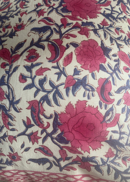 Katoenen kussen met bloemenprint - 40x40 cm