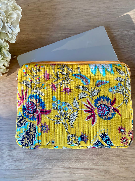 Laptophoes Geel 11-13 inch, Gewatteerd en Handgemaakt