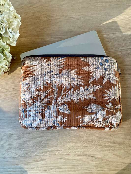 Laptophoes Bruin 11-13 inch, Gewatteerd en Handgemaakt