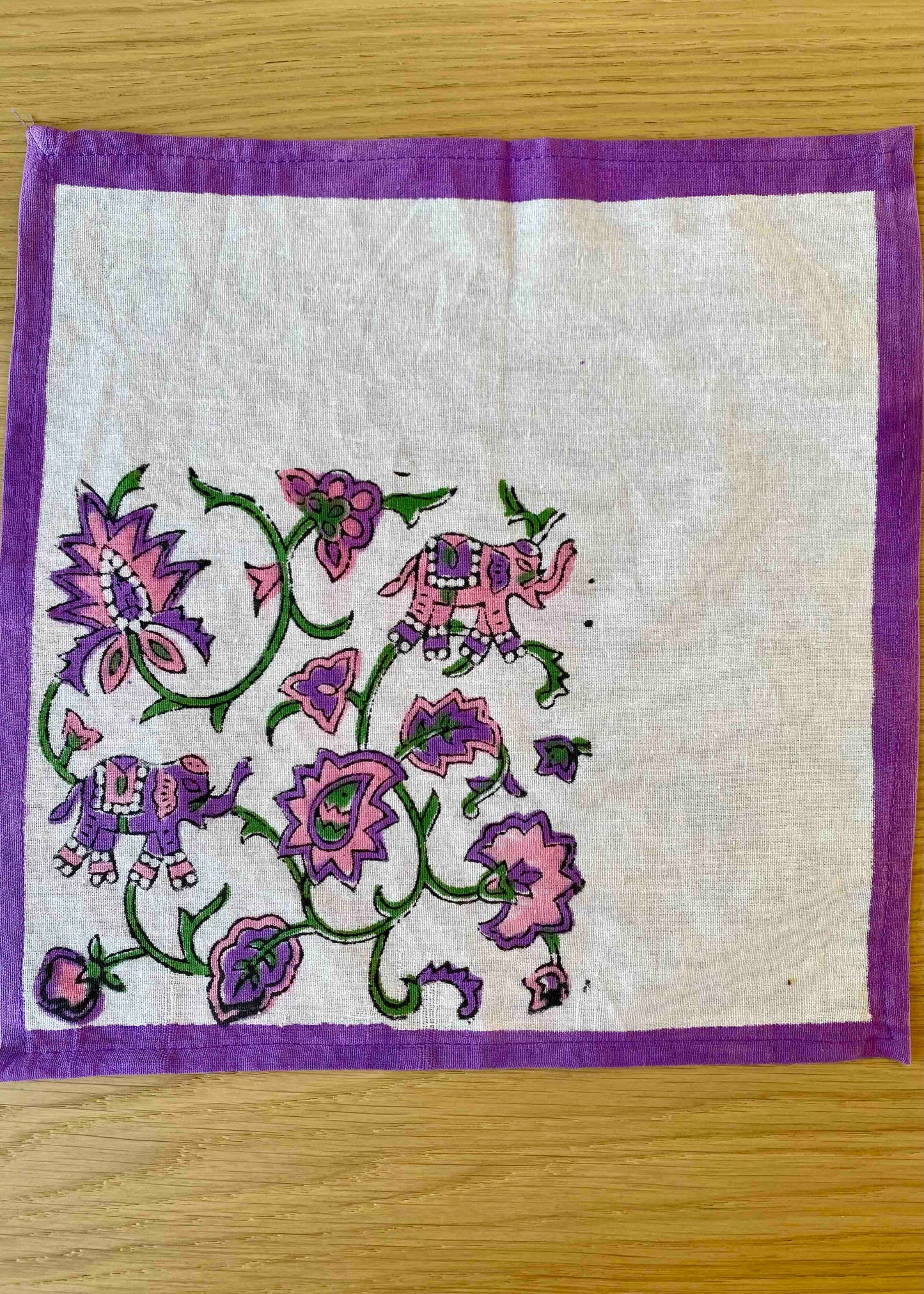 Tafelkleed Paars/Wit 100% Katoen 218x140 cm | Inclusief 6 Servetten (30x30 cm)