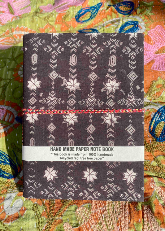 Notitieboek Maat L Black Beauty