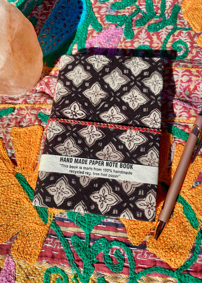 Notitieboek Maat M Black Symmetry