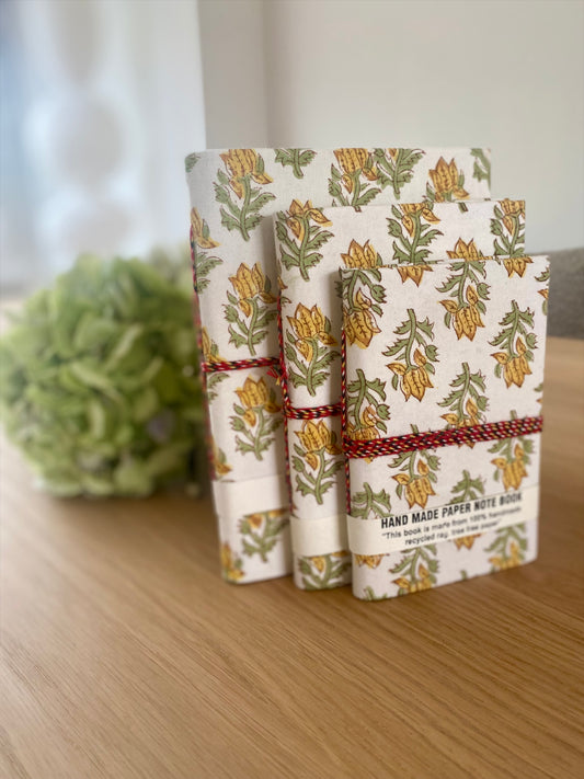 Notebook set yellow flowers