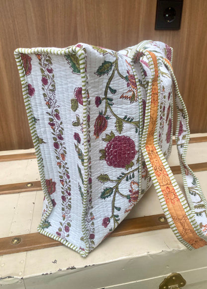 Tote bag flower string