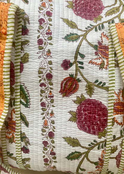 Tote bag flower string