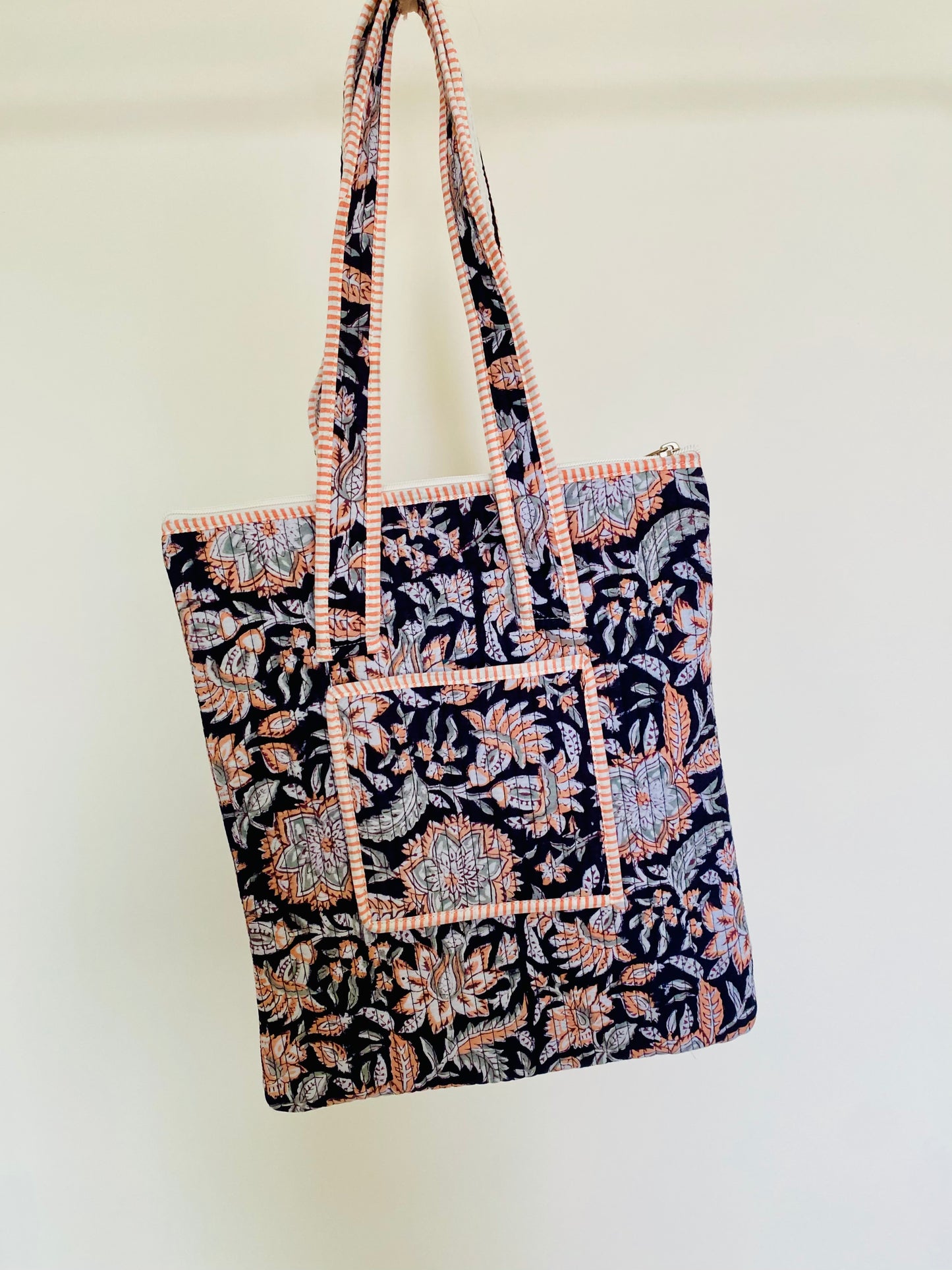 Laptoptas black floral
