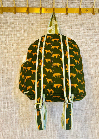 Stoere rugtas basisschool groene tijger