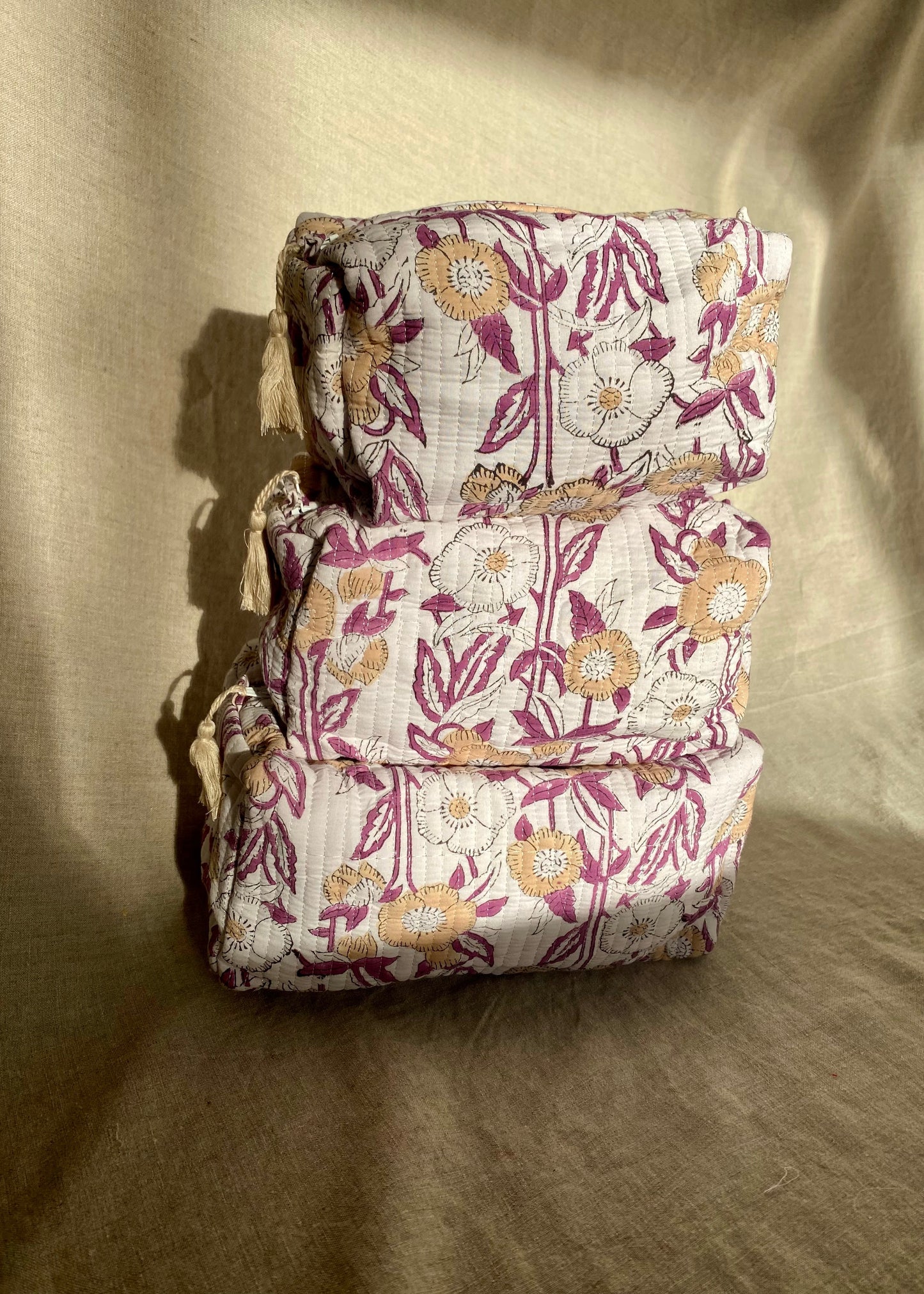 Toilettas set purple beige