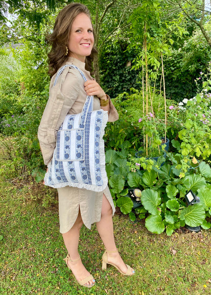 Gewatteerde laptoptas met volant blauw/wit