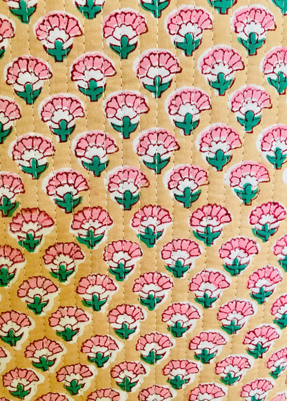 Gewatteerde laptoptas met volant peach