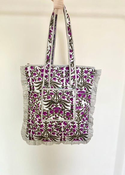 Gewatteerde laptoptas met volant lavendel