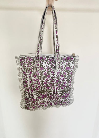 Gewatteerde laptoptas met volant lavendel