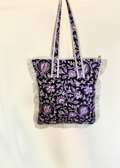 Gewatteerde laptoptas met volant donkerpaars lavendel