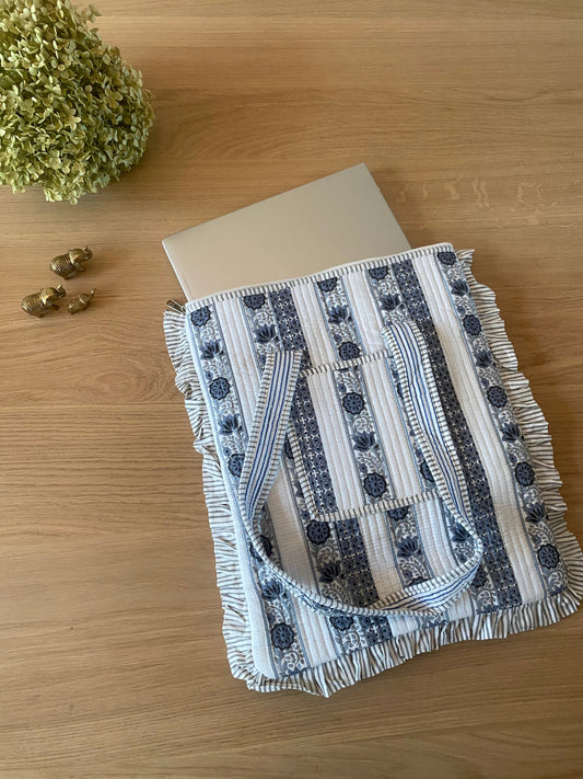 Gewatteerde laptoptas met volant