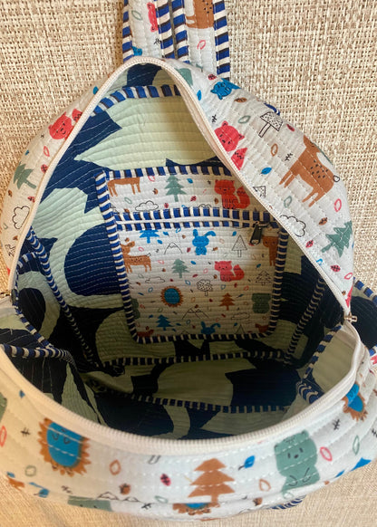 Rugtas basisschool met bos en vos