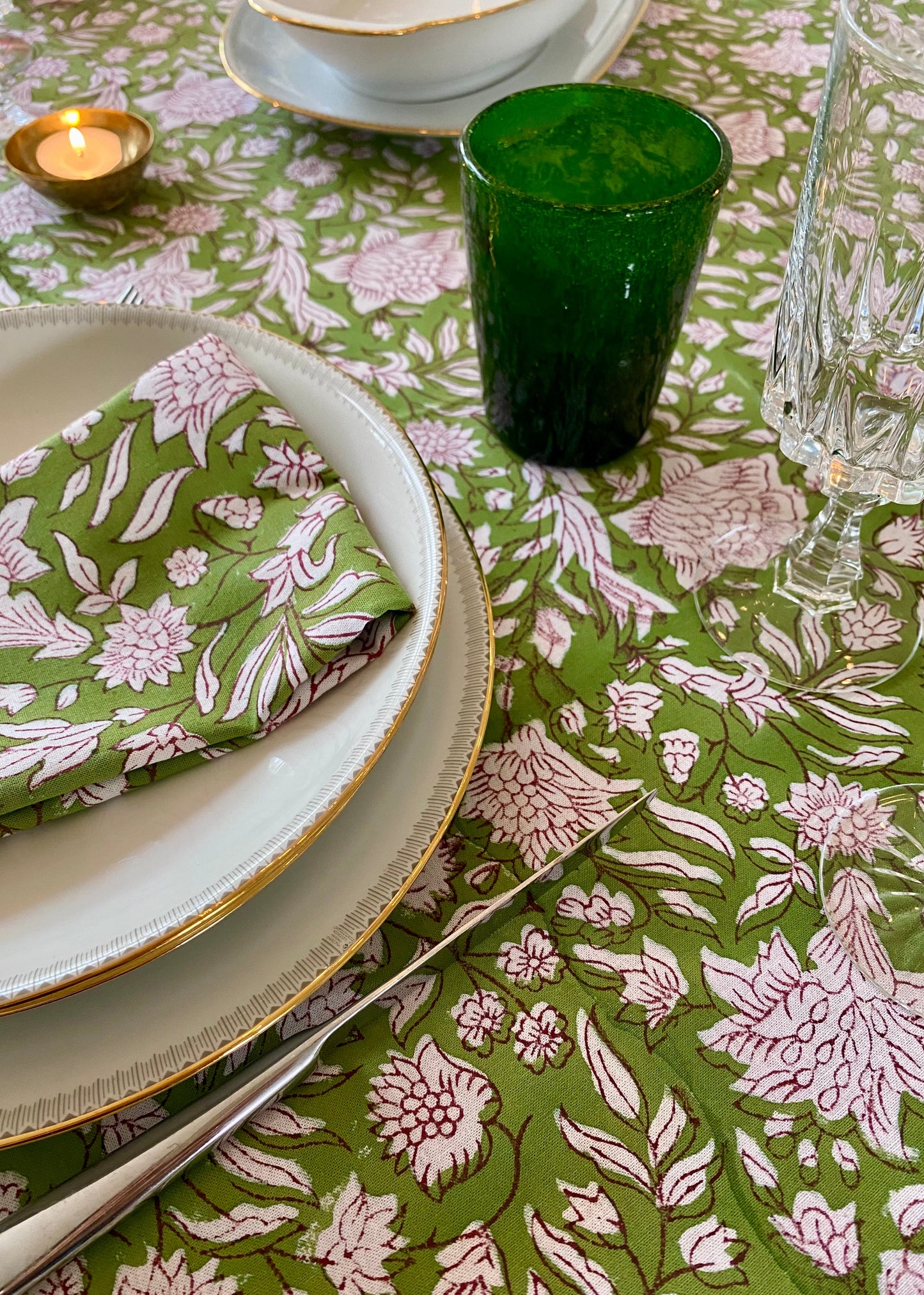 Tafelkleed handbestempeld green floral