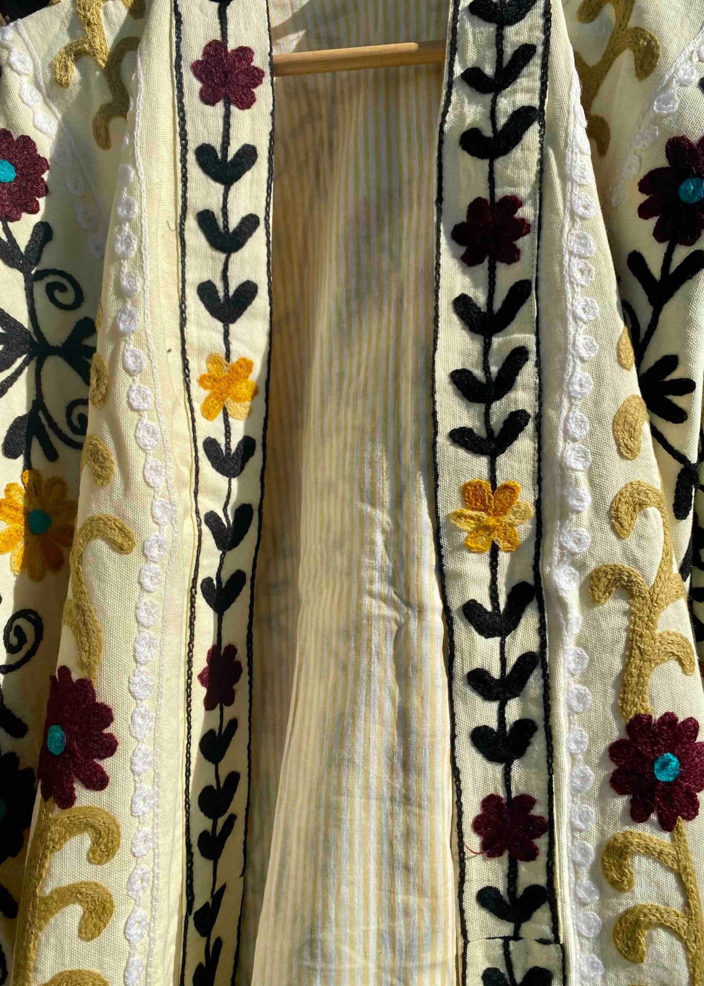 Suzani Vest Geel